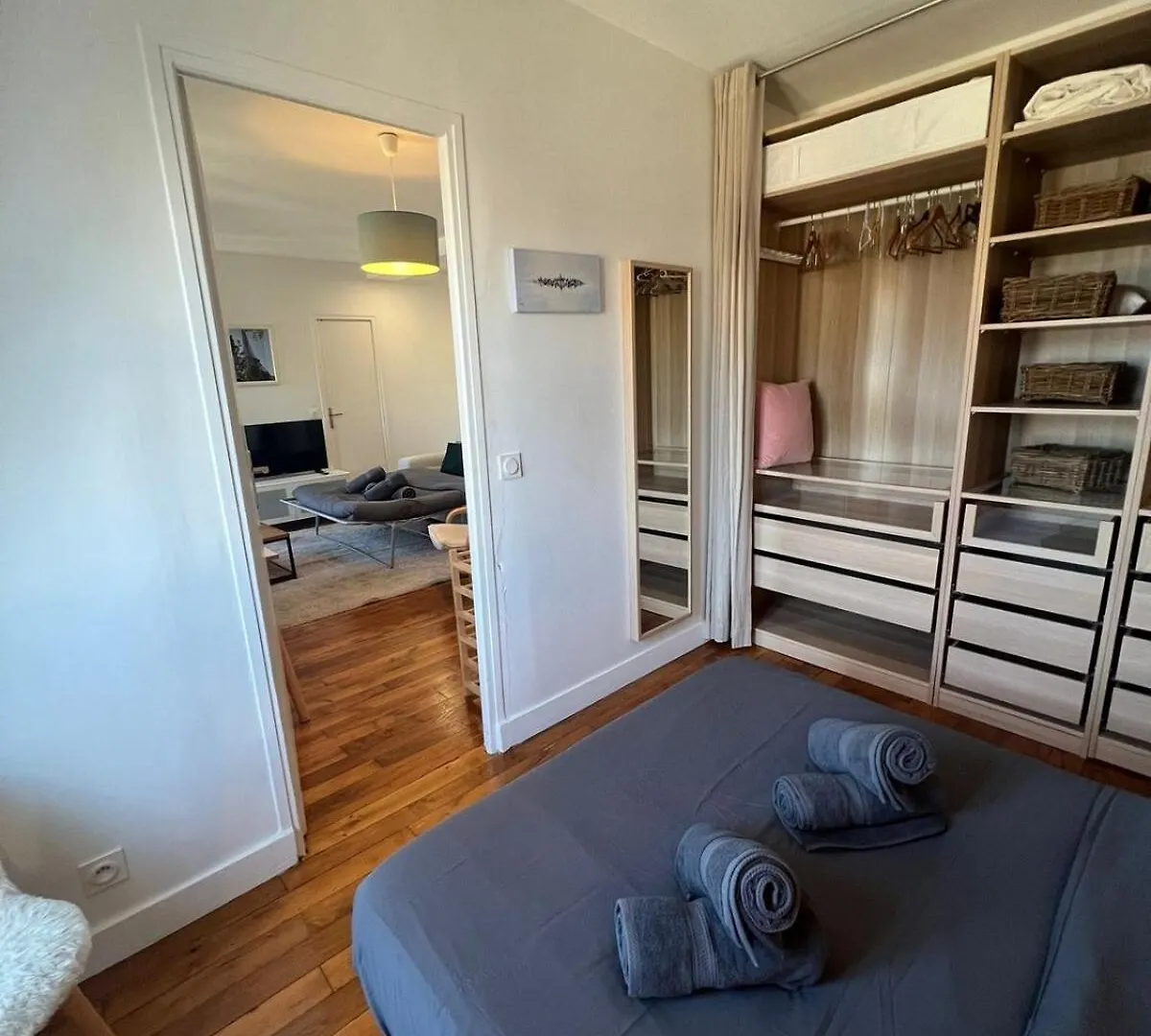 Luxury Flat Tour Eiffel Paris 16E Apartment